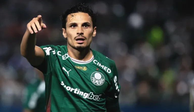 Raphael Veiga, do Palmeiras, já tem data para ir embora - Photo: Ettore Chiereguini/AGIF